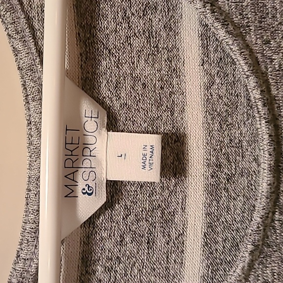 Top - Picture 3 of 3